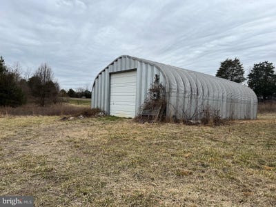 /international/us/6485-s-seminole-trail-rochelle-va-110097502032/