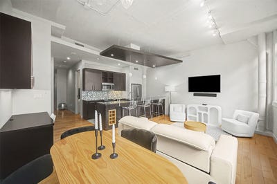 /international/us/2600-w-7th-street-fort-worth-tx-110106025642/