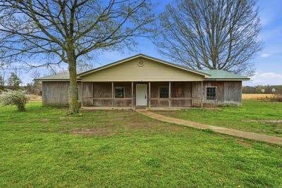 /international/us/103-hurricane-lake-road-bald-knob-ar-110106240626/