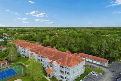 /international/us/18001-richmond-place-drive-tampa-fl-110108801669/