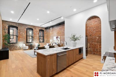 /international/us/1105-harney-street-omaha-ne-110106768266/