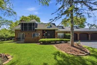 /international/us/12642-s-london-lane-palos-heights-il-110108490104/