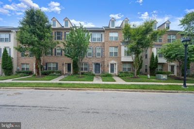 /international/us/9808-smithview-place-lanham-md-110108340923/