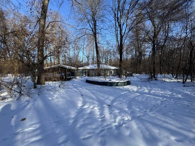 /international/us/8577-n-1175-e-walkerton-in-110105799905/