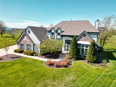 /international/us/4726-w-jenna-ct-franklin-wi-110107688319/