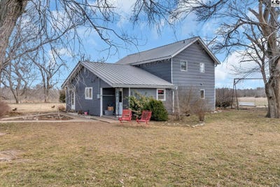 /international/us/311-26th-ave-moundridge-ks-110108029991/