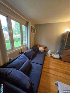 /international/us/125-e-clinton-avenue-bergenfield-nj-110108476259/