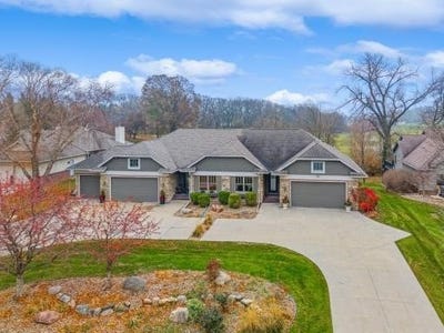 /international/us/1128-glen-oaks-drive-west-des-moines-ia-110103523509/
