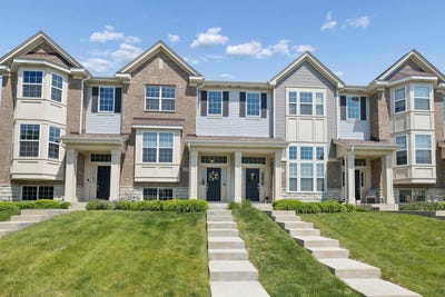 /international/us/2993-henley-lane-naperville-il-110108353565/