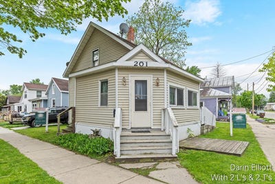 /international/us/201-s-jefferson-street-ionia-mi-110108139092/