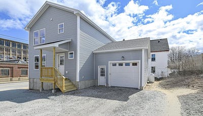 /international/us/weymouth-street-lot-37-sanford-me-110103341506/