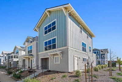 /international/us/102-skyline-vista-way-watsonville-ca-110106582303/