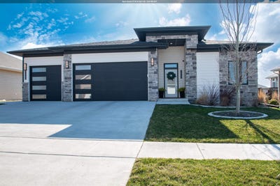 /international/us/2640-nicklaus-blvd-sioux-city-ia-110098642736/