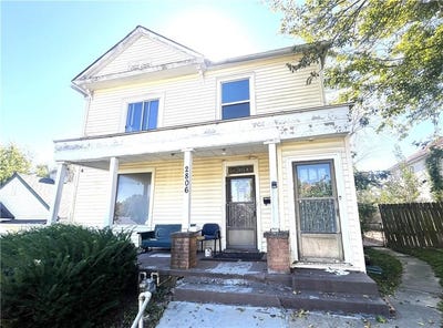 /international/us/2806-olive-street-st-joseph-mo-110120624009/