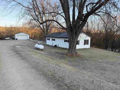 /international/us/5625-hwy-bb-gillett-wi-110107060734/