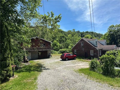 /international/us/724-long-run-road-mckeesport-pa-110108631448/
