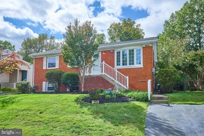 /international/us/8018-urbanna-road-manassas-va-110120612148/