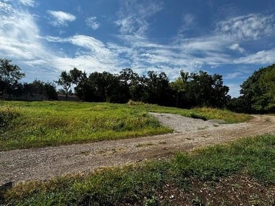 /international/us/17-hillcrest-lane-linn-valley-ks-110119668907/
