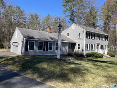 /international/us/9-michael-drive-canton-ct-110107243515/