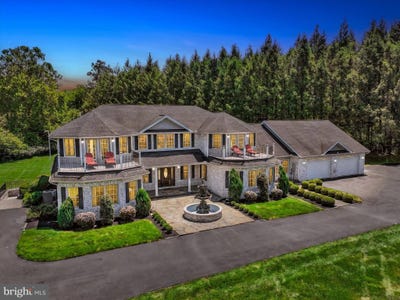 /international/us/1535-fishing-creek-valley-road-harrisburg-pa-110100871546/