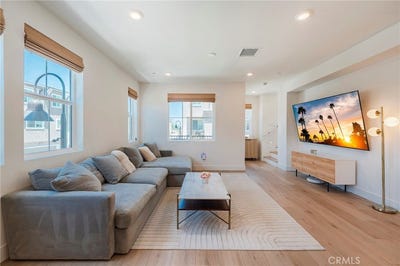 /international/us/11751-florence-avenue-santa-fe-springs-ca-110101366768/