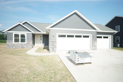 /international/us/540-n-eastfield-circle-milford-in-110100770967/