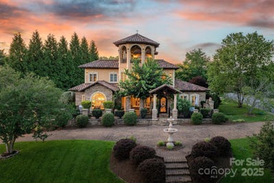 /international/us/806-37th-avenue-nw-hickory-nc-110100981283/