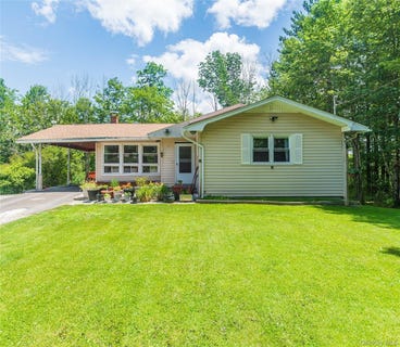 /international/us/17-hillside-place-fallsburg-ny-110100805594/