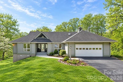/international/us/132-broadmoor-drive-flat-rock-nc-110109584299/