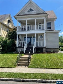 /international/us/181-overlook-avenue-belleville-nj-110108883028/