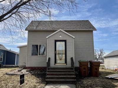/international/us/205-grape-albert-city-ia-110106763375/
