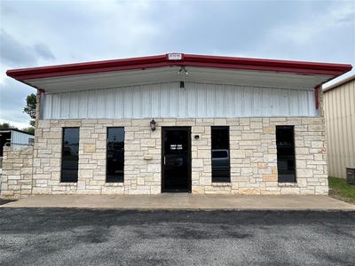 /international/us/5424-w-oak-street-palestine-tx-110091825434/