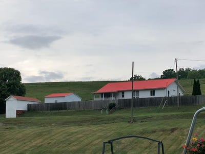 /international/us/335-poor-farm-road-lebanon-va-110119365297/