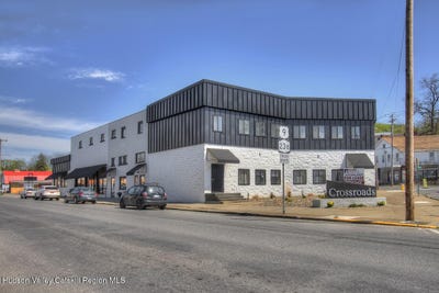 /international/us/21-greene-street-hudson-ny-110105201890/