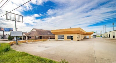 /international/us/4115-e-morgan-avenue-evansville-in-110106925679/