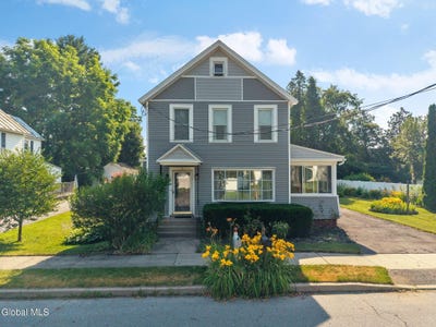 /international/us/8-newton-avenue-saratoga-springs-ny-110101009196/