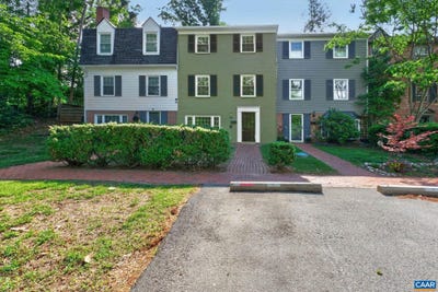 /international/us/7-georgetown-green-charlottesville-va-110108109350/