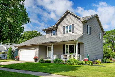 /international/us/555-ne-maple-avenue-earlham-ia-110100450487/