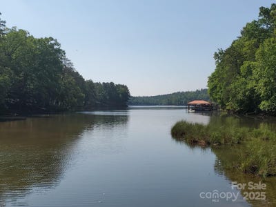 /international/us/5820-kaylee-ann-drive-granite-falls-nc-110097928669/