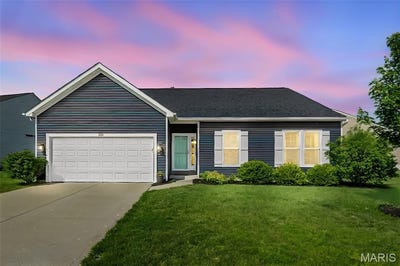 /international/us/545-crystal-stream-drive-wentzville-mo-110108504393/