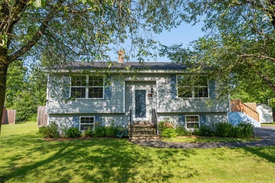 /international/us/141-milton-street-portland-me-110101014341/