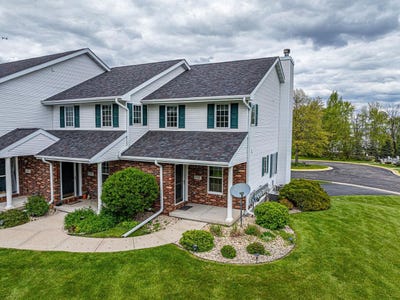 /international/us/10721-n-bay-shore-lane-milton-wi-110107853165/