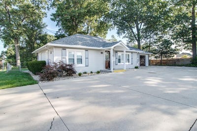 /international/us/290-n-30th-street-springfield-mi-110110198340/