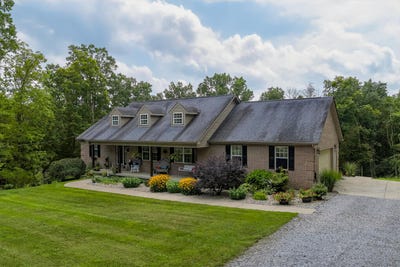 /international/us/718-gailen-drive-demossville-ky-110101064742/