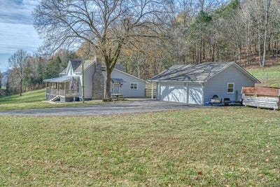 /international/us/390-taylor-hollow-lane-gainesboro-tn-110096184928/