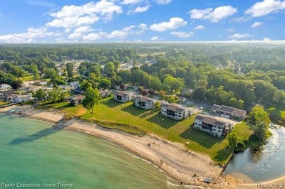 /international/us/7214-2nd-street-burtchville-twp-mi-110107340094/