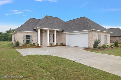 /international/us/438-baleigh-way-canton-ms-110107230333/
