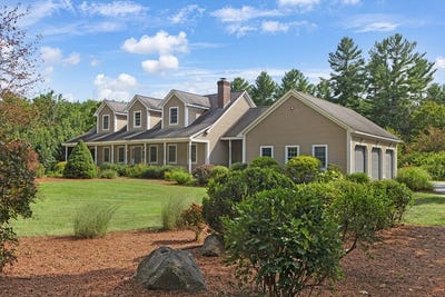 /international/us/175-lowell-street-dunstable-ma-110101293367/