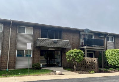 /international/us/2301-beau-monde-terrace-lisle-il-110107436497/