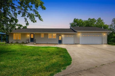 /international/us/307-ehlers-lane-maquoketa-ia-110108334213/